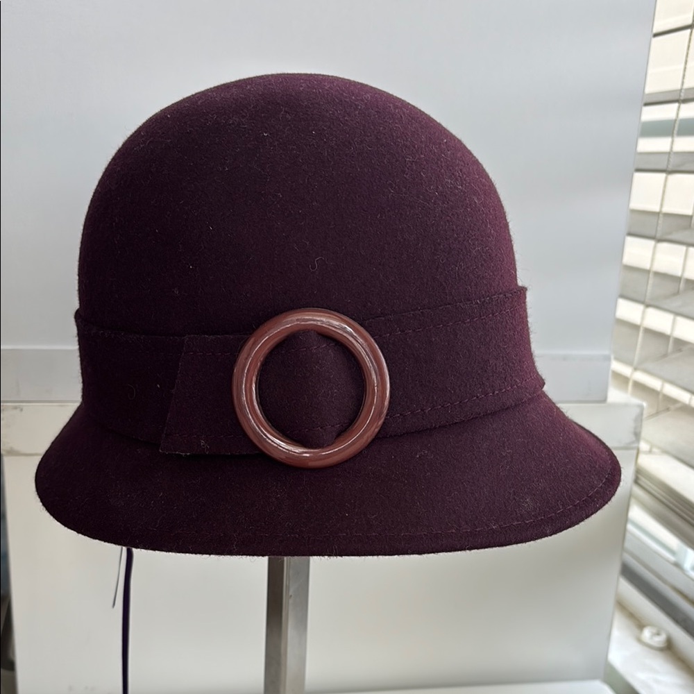 plum cloche hat with ring detail